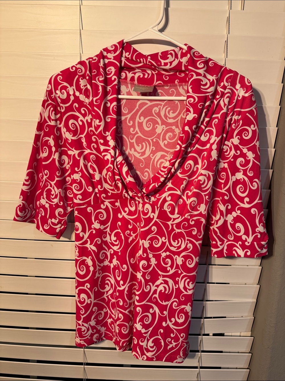 Dark pink & White Swirl V-Neck babydoll Blouse